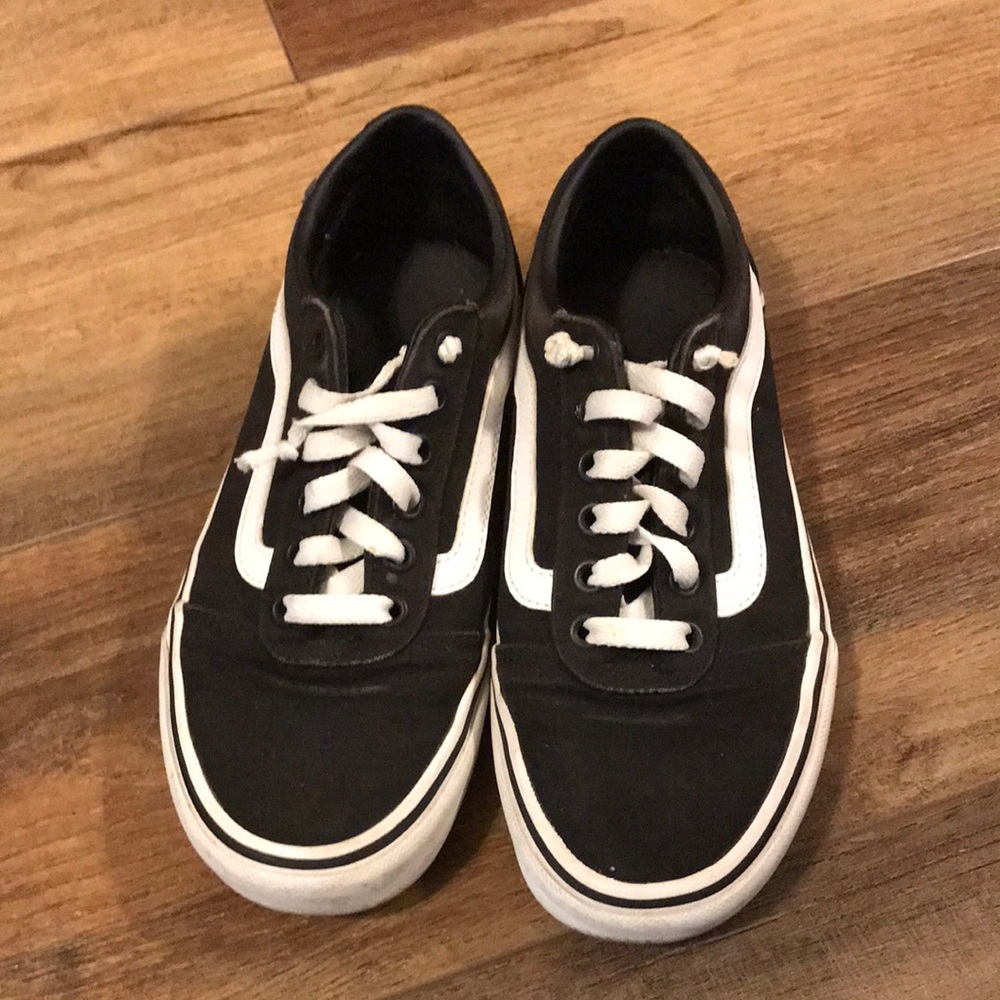 Vans Old Skool Classic Black White Lace-Up Skate Sneakers